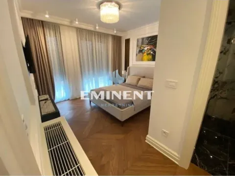 Izdavanje, četvorosoban stan, 125m², Čubura, Beograd - image 8