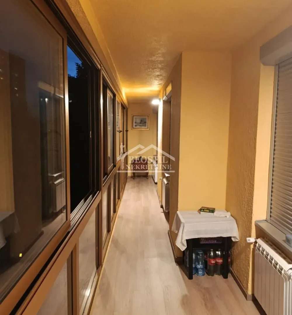 Prodaja, četvorosoban stan, 104m², Gradska Bolnica, Zvezdara Sve Podlokacije