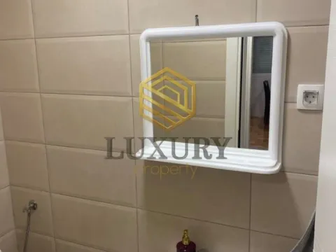 Izdavanje, dvosoban stan, 56m², Stari Aerodrom, Podgorica - image 2