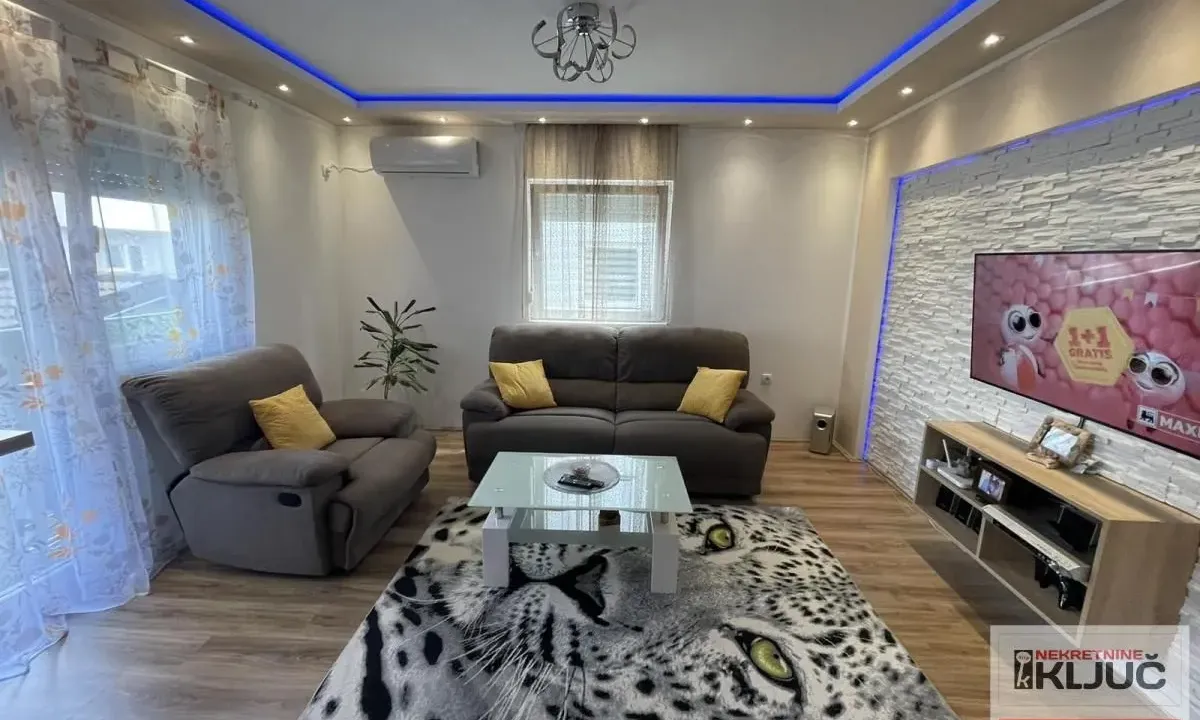 Sale, four bedroom apartment, 76m², Lipov gaj, Novi Sad Sve Podlokacije