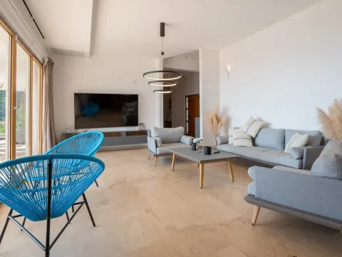 Prodaja, kuća, 228m², Kotor, Crna Gora - image 6