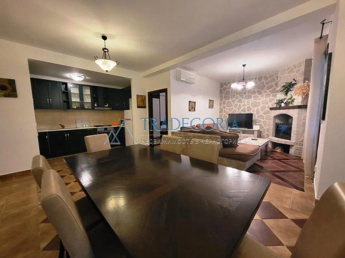 Prodaja, trosoban stan, 126m², Koštanjica, Bar