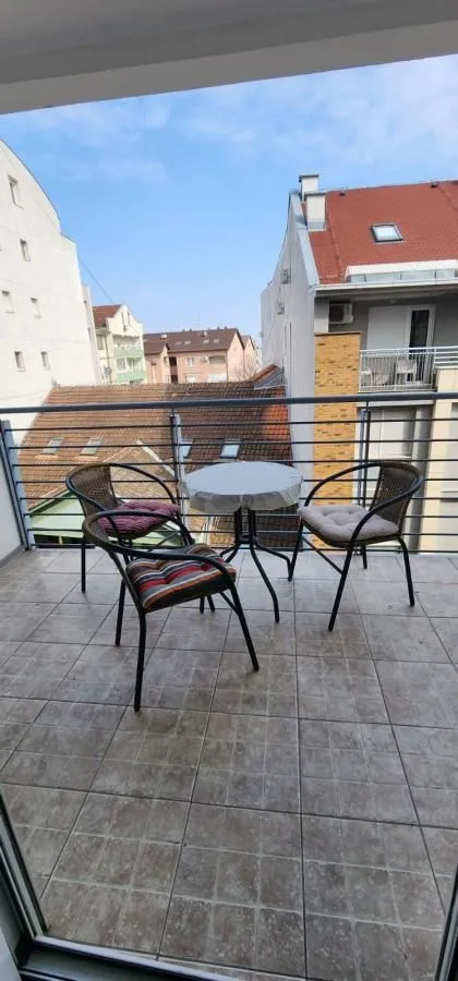 Prodaja, jednosoban stan, 35m², Spens, Novi Sad Sve Podlokacije