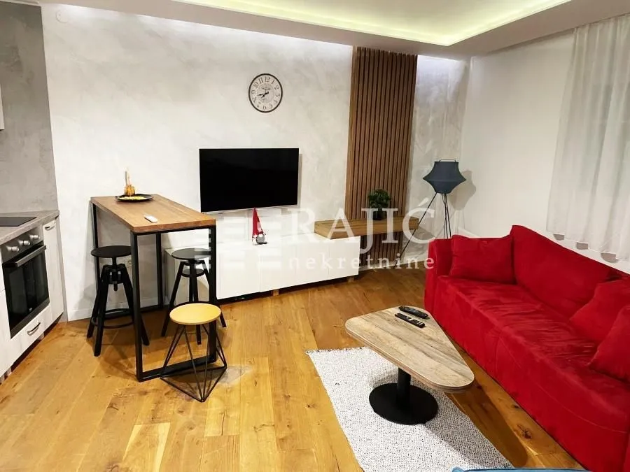 Rent, one bedroom apartment, 37m², Obilićev Venac, Beograd