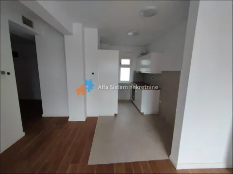 Izdavanje, trosoban stan, 71m², Čubura, Beograd - image 5