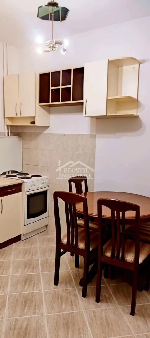 Prodaja, jednosoban stan, 27m², Autokomanda, Voždovac Sve Podlokacije