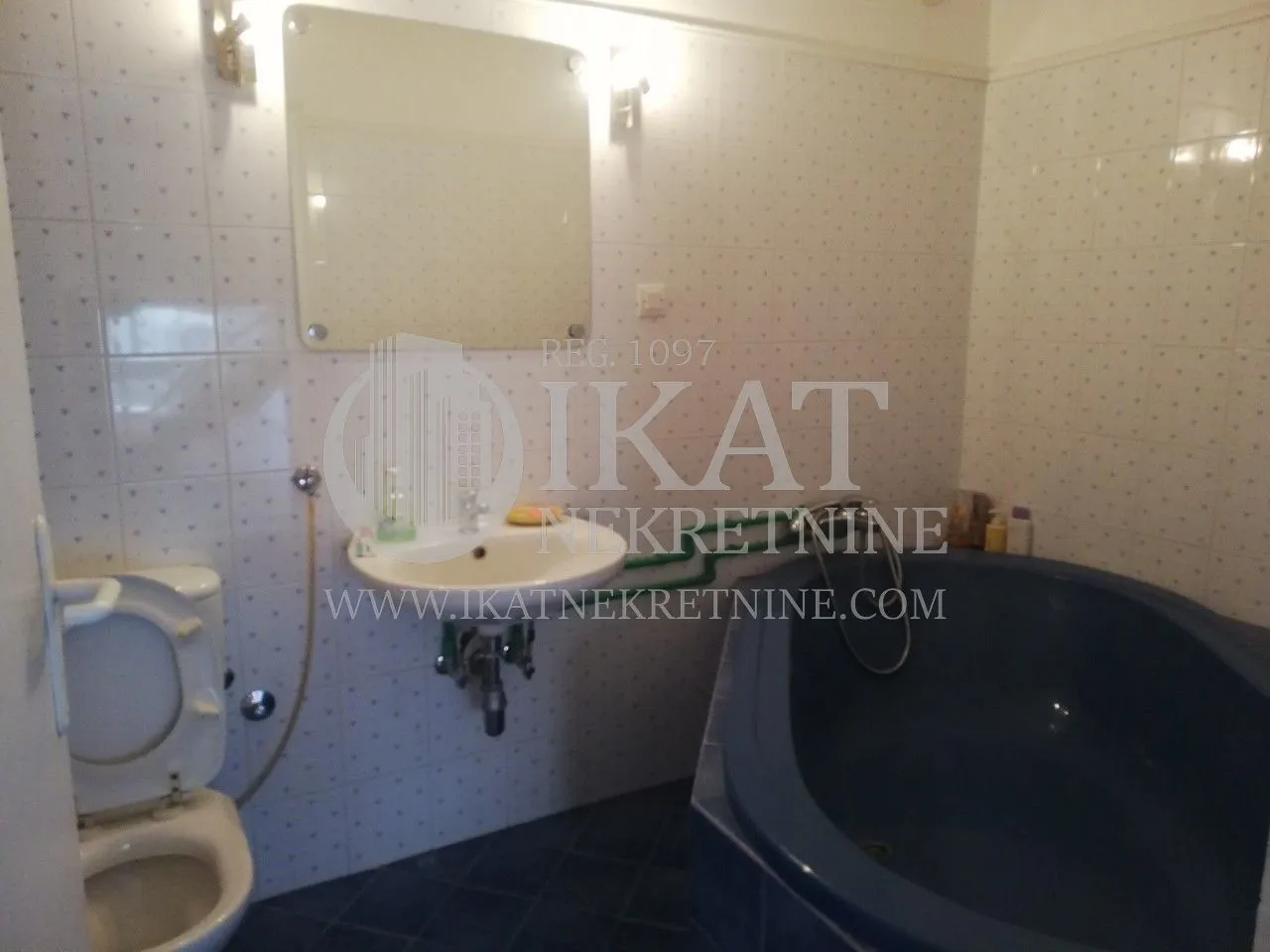 Rent, four bedroom apartment, 120m², Voždovac Sve Podlokacije, Beograd