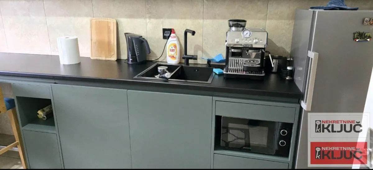 Rent, office space, 300m², Spens, Novi Sad Sve Podlokacije