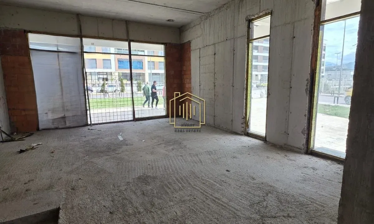 Rent, office space, 350m², Central Point, Podgorica