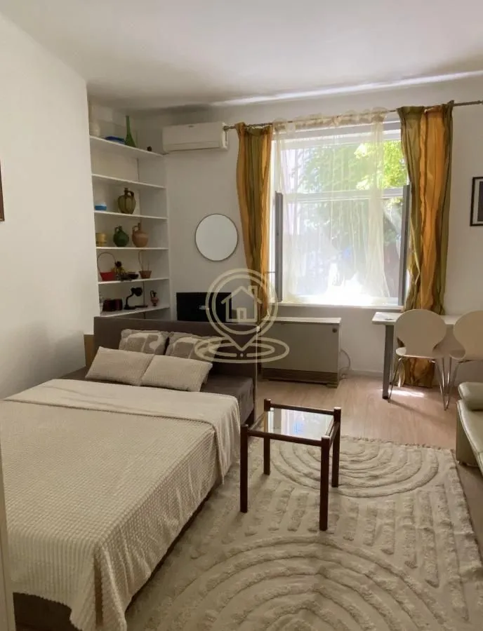 Rent, one bedroom apartment, 28m², Stari Grad, Beograd