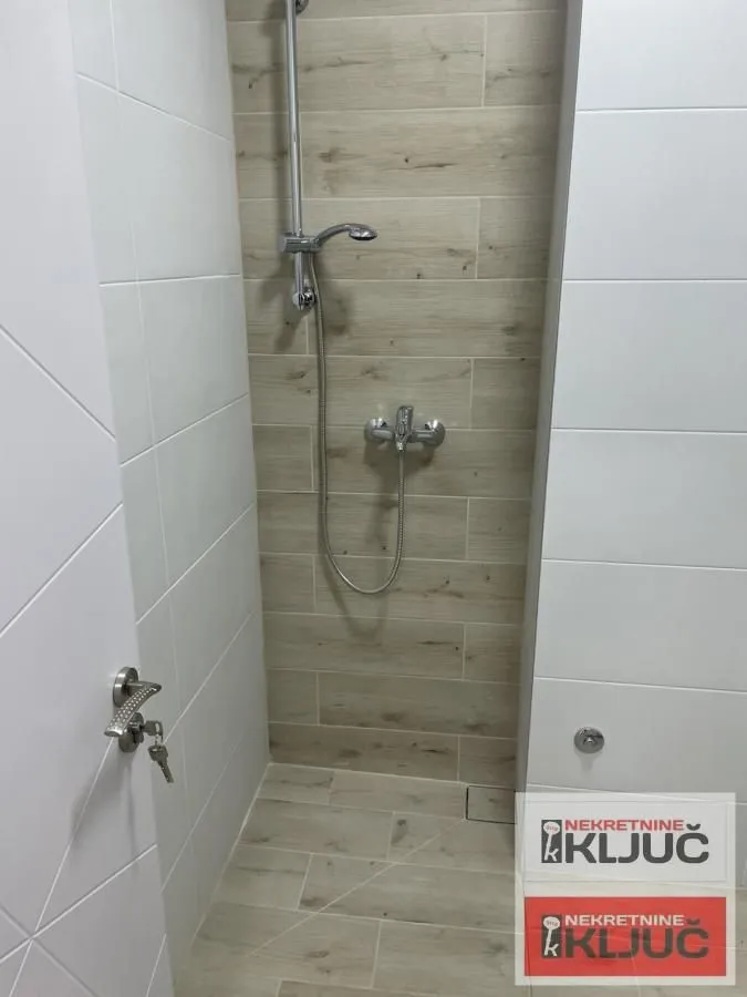 Prodaja, jednosoban stan, 30m², Grbavica, Novi Sad Sve Podlokacije