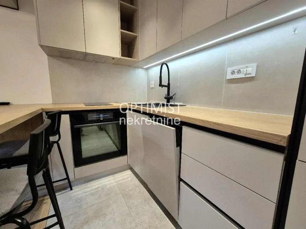 Rent, two bedroom apartment, 50m², Čukarica, Beograd