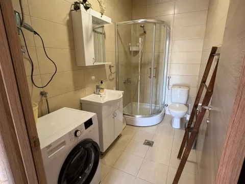 Rent, one bedroom apartment, 50m², Kalimanj, Tivat - image 9