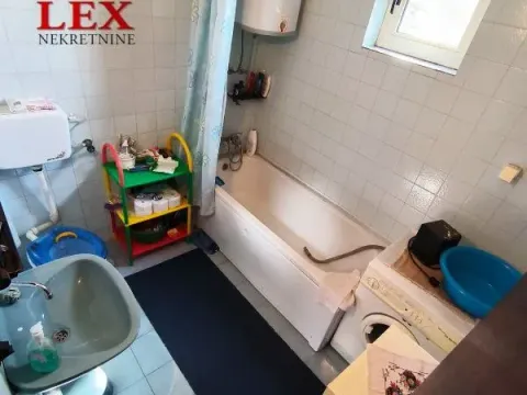 Sale, house, 302m², Palata Pravde, Beograd - image 17