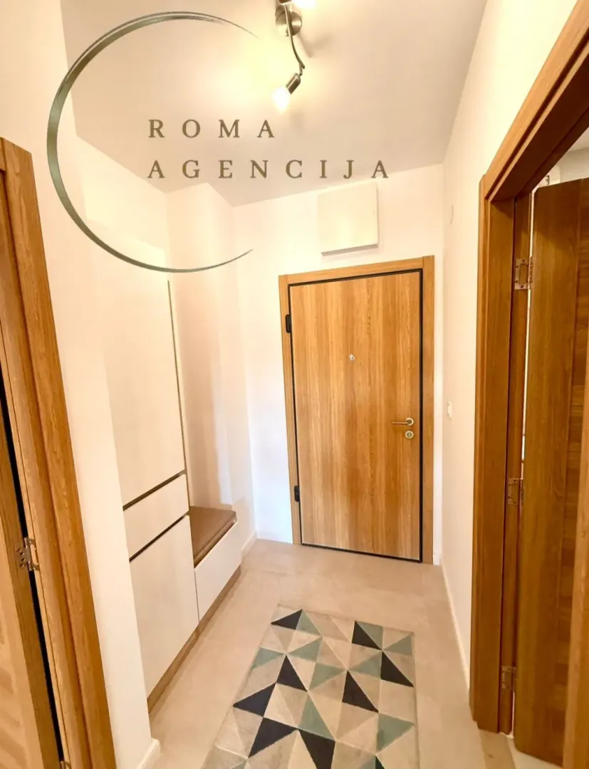 Izdavanje, jednosoban stan, 46m², City Kvart, Podgorica