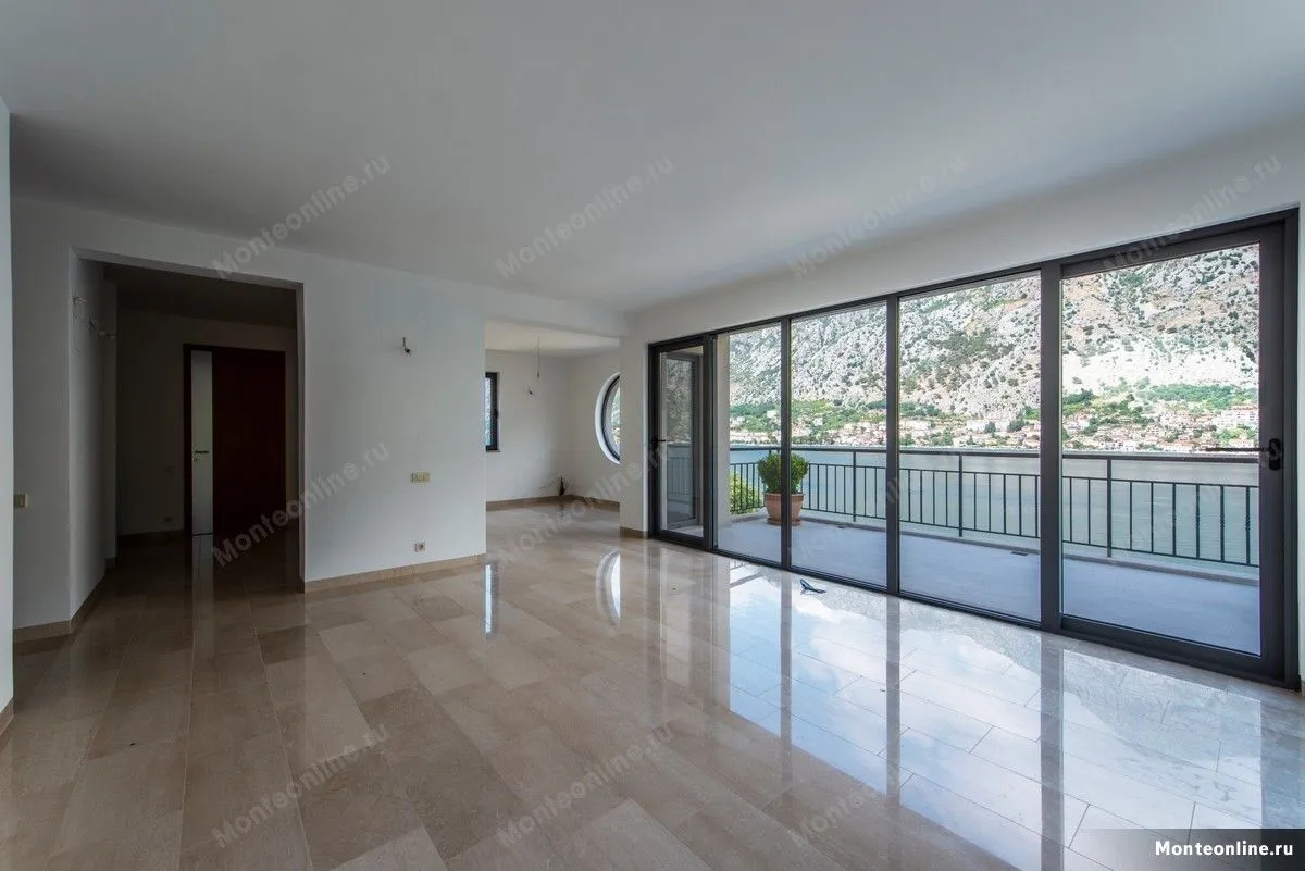 Prodaja, kuća, 510m², Muo, Kotor