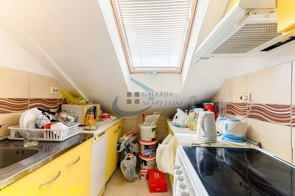 Prodaja, dvosoban stan, 40m², Južni Bulevar, Vračar Sve Podlokacije