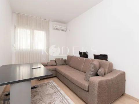Rent, two bedroom apartment, 72m², City Kvart, Podgorica - image 7