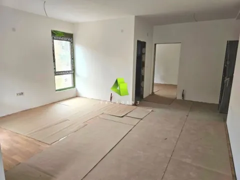 Prodaja, jednosoban stan, 52m², Medijana, Niš