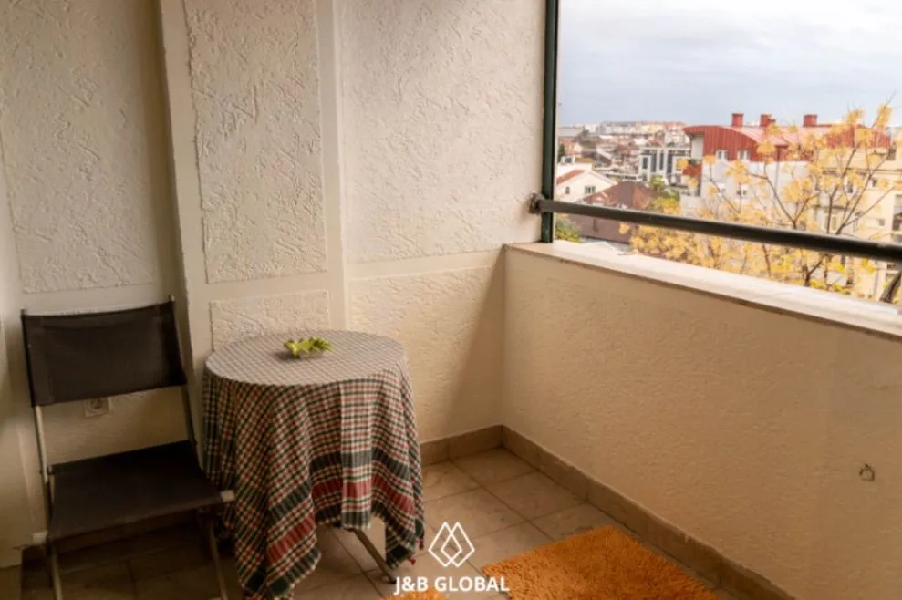 Izdavanje, dvosoban stan, 76m², Centar, Podgorica