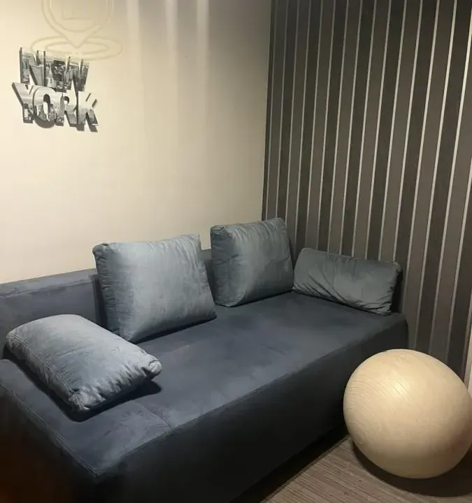 Izdavanje, četvorosoban stan, 100m², Beograd, Srbija