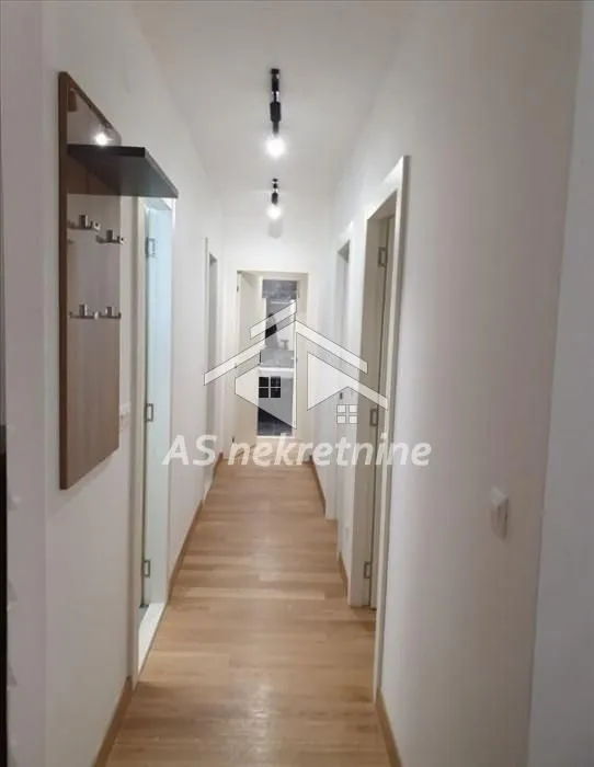 Rent, four bedroom apartment, 105m², Novi Beograd Blok 65, Novi Beograd Sve Podlokacije
