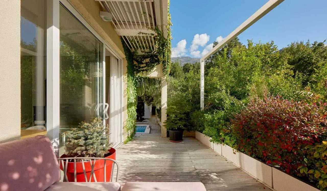 Sale, house, 292m², Podmaine, Budva