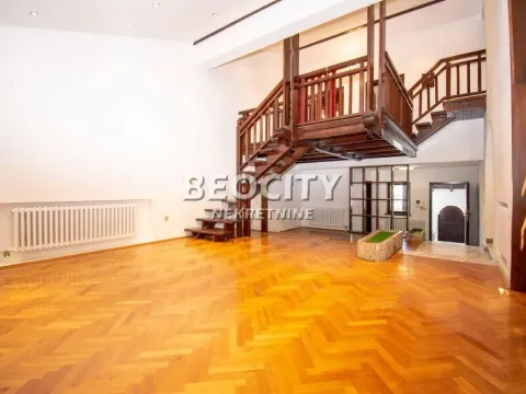 Kuća in Lekino Brdo