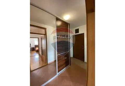 Izdavanje, stan, 54m², Centar, Bar - image 6