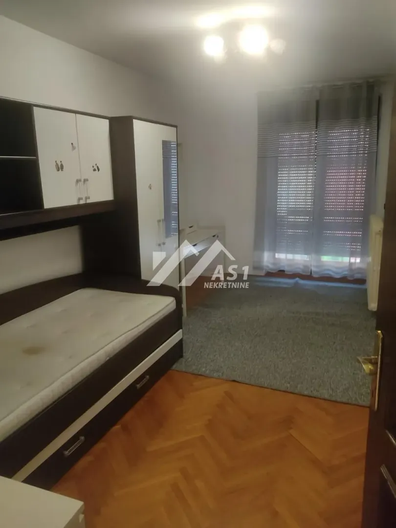 Izdavanje, kuća, 180m², Jodna Banja, Novi Sad Sve Podlokacije