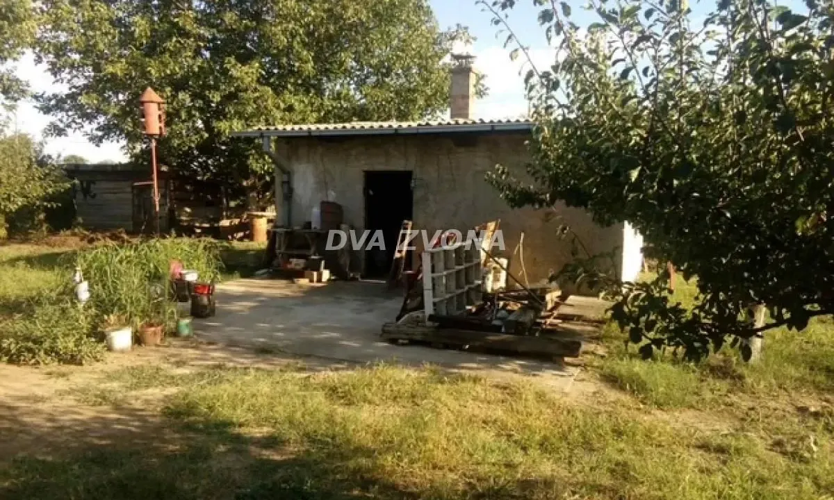 Prodaja, plac, 800m², Čortanovci, Inđija