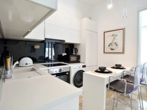 Sale, three bedroom apartment, 105m², Centar, Budva - image 3