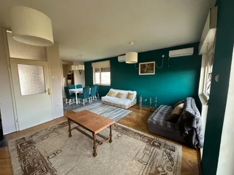 Rent, house, 140m², Farmaci, Podgorica - image 1