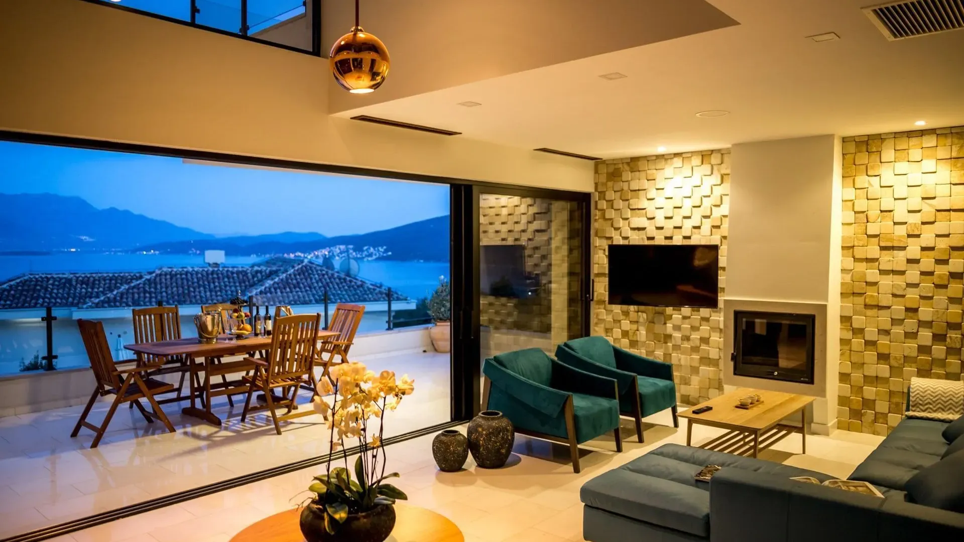 Prodaja, kuća, 360m², Đenovići, Herceg Novi