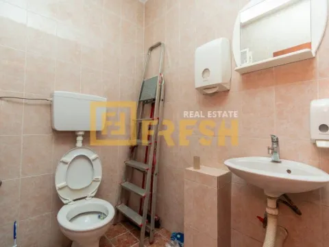 Izdavanje, poslovni prostor, 81m², Zabjelo, Podgorica - image 12