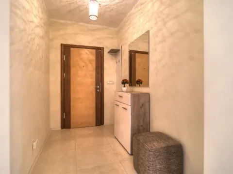 Prodaja, četvorosoban stan, 125m², Bečići, Budva - image 11