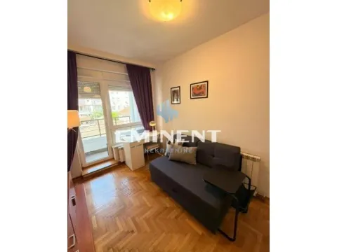 Rent, two bedroom apartment, 41m², Neimar, Vračar Sve Podlokacije - image 3
