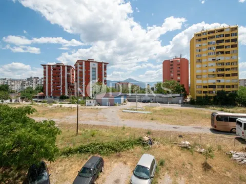 Rent, two bedroom apartment, 62m², Pobrežje, Podgorica - image 12