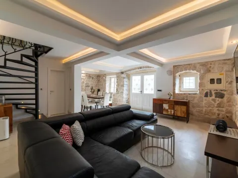 Sale, house, 160m², Perast, Kotor - image 6