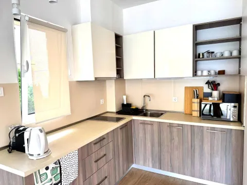 Prodaja, stan, 66m², Tivat, Crna Gora - image 4
