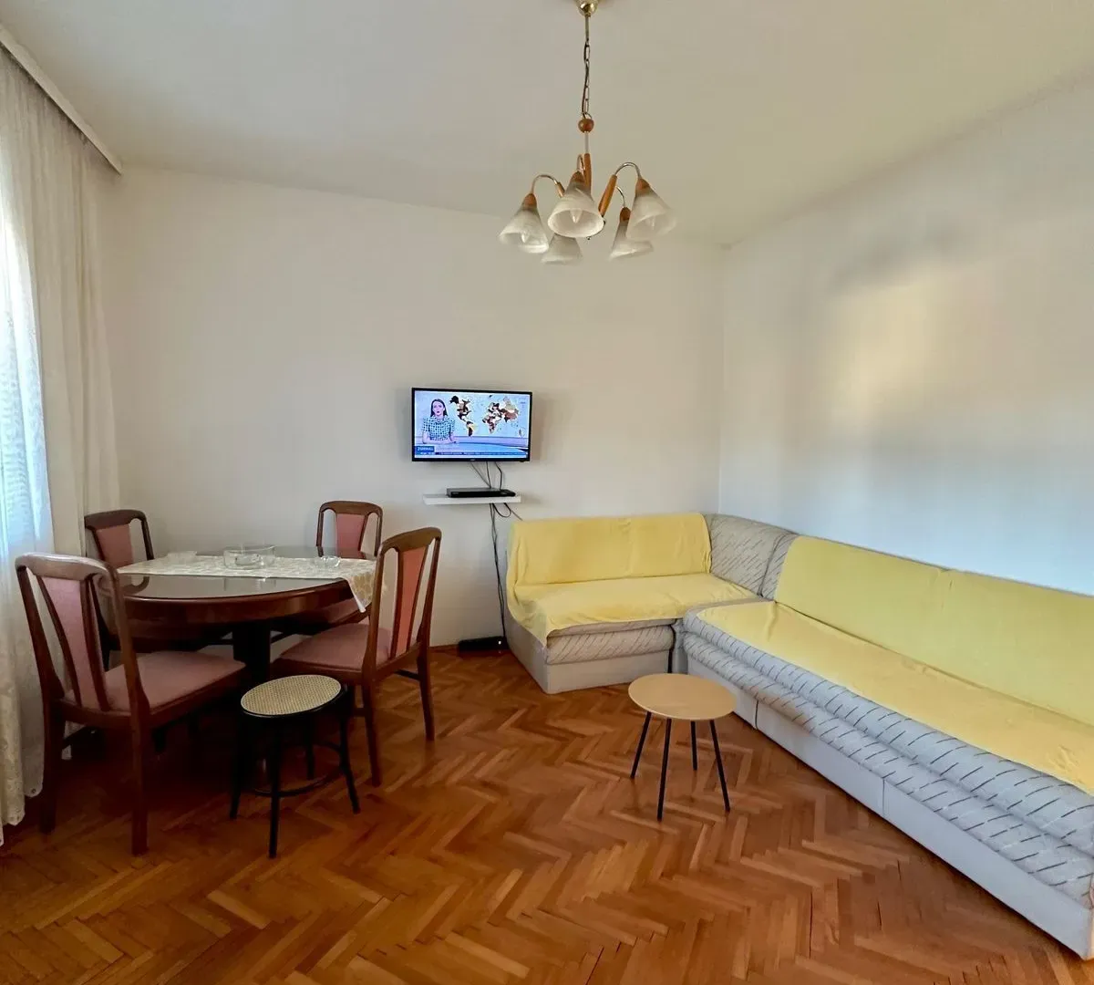 Izdavanje, trosoban stan, 107m², Masline, Podgorica