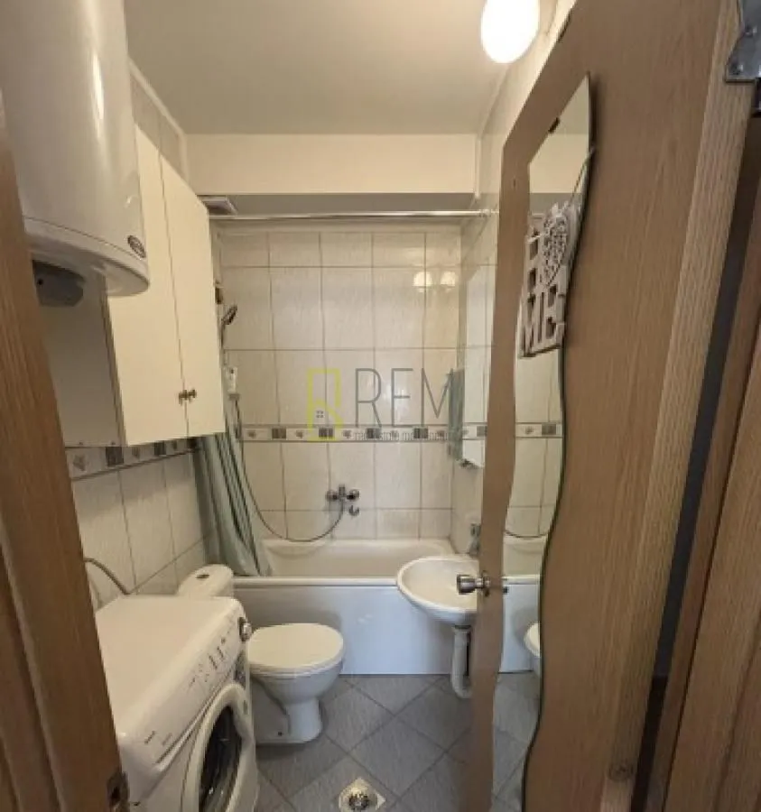 Prodaja, dvosoban stan, 61m², Tološi, Podgorica