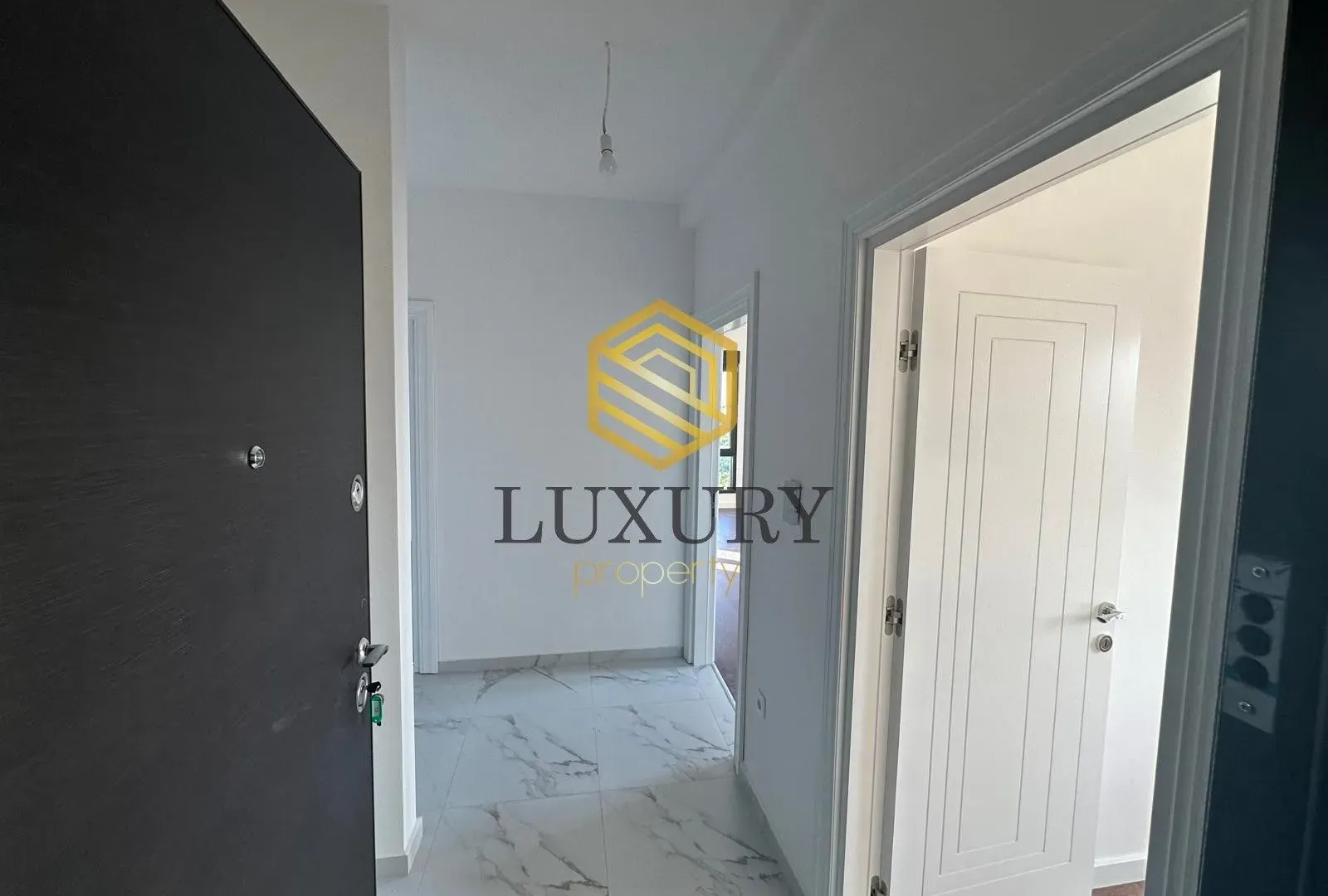Prodaja, trosoban stan, 66m², Central Point, Podgorica