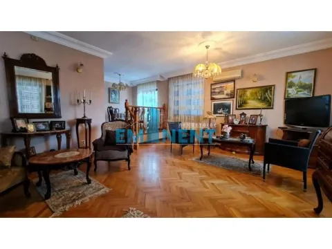 Prodaja, kuća, 415m², Savski Venac, Beograd - image 2