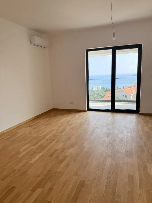 Sale, one bedroom apartment, 43m², Bečići, Budva