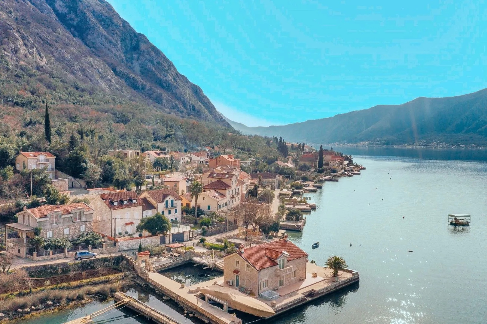 Sale, house, 380m², Ljuta, Kotor