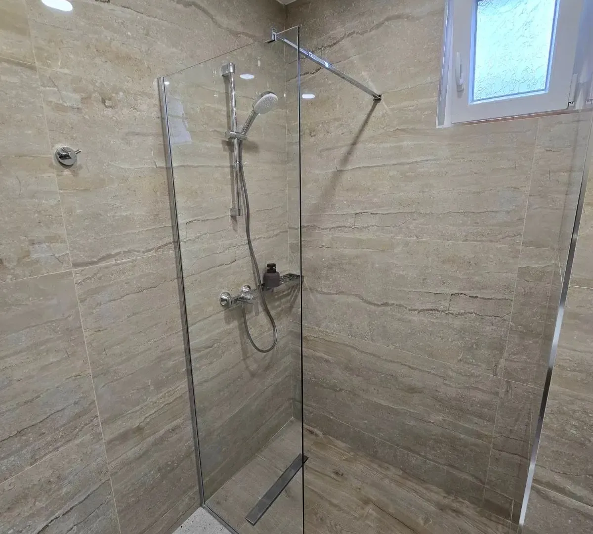 Rent, studio apartment, 25m², Momišići, Podgorica