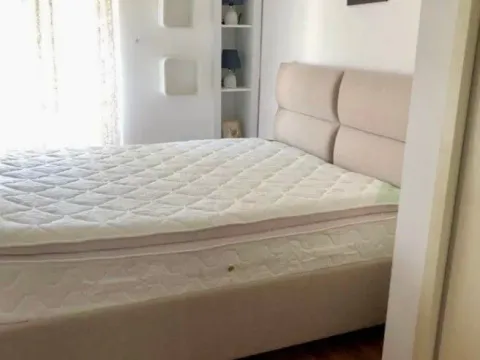 Prodaja, dvosoban stan, 65m², Centar, Bar - image 9