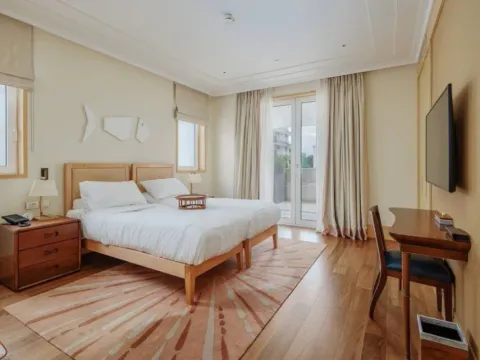 Sale, three bedroom apartment, 193m², Porto Montenegro, Tivat - image 9