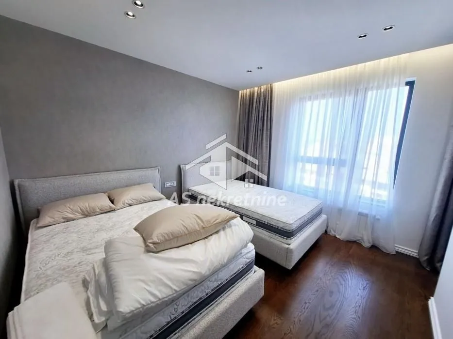 Rent, three bedroom apartment, 90m², Savski Venac, Beograd